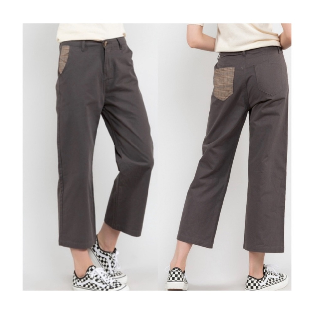 POL Cropped Pants with Plaid Details on Pockets